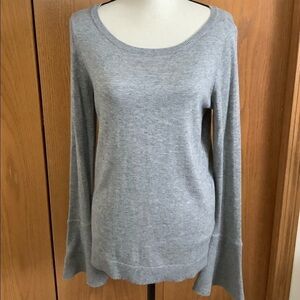 NWOT Esqualo Grey Flair Cuff Sweater Sz-M